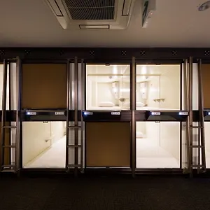  Kapselhotel Capsule Cube